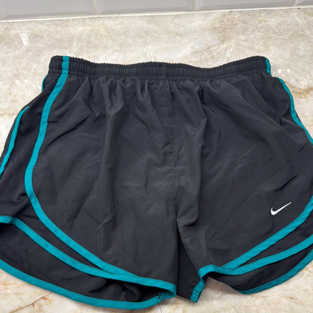 Nike Black and Green Athletic Shorts Lightweight Design